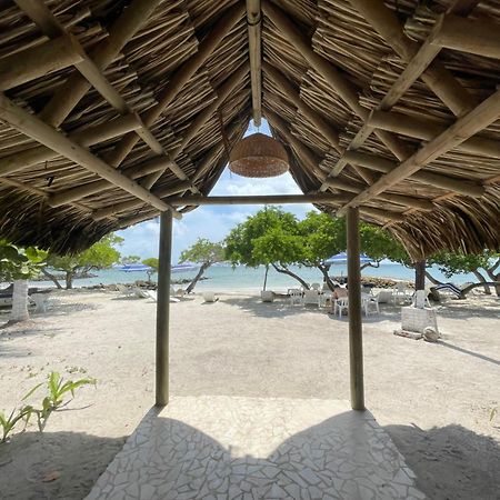 Carey Beach Isla Barú エクステリア 写真