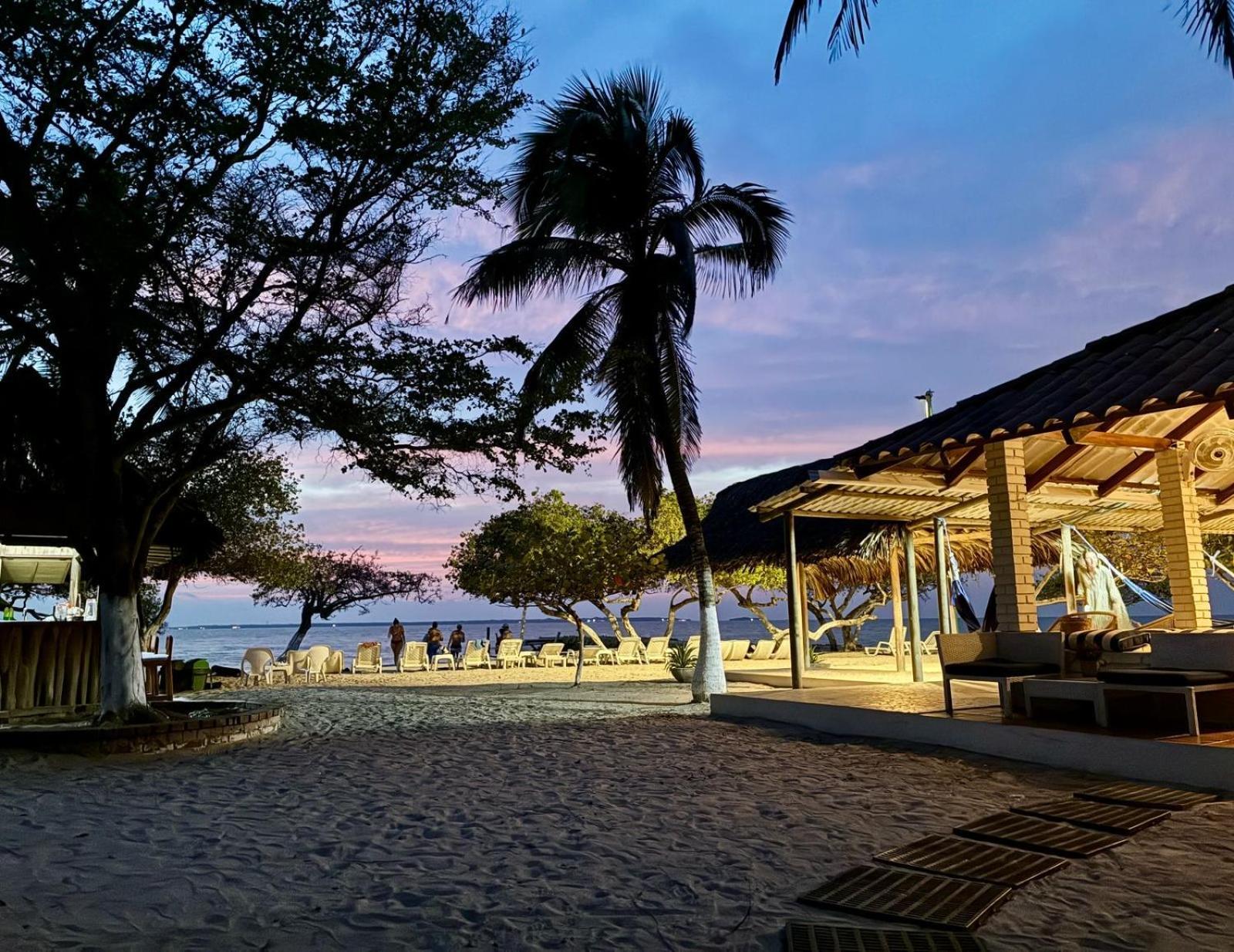 Carey Beach Isla Barú エクステリア 写真